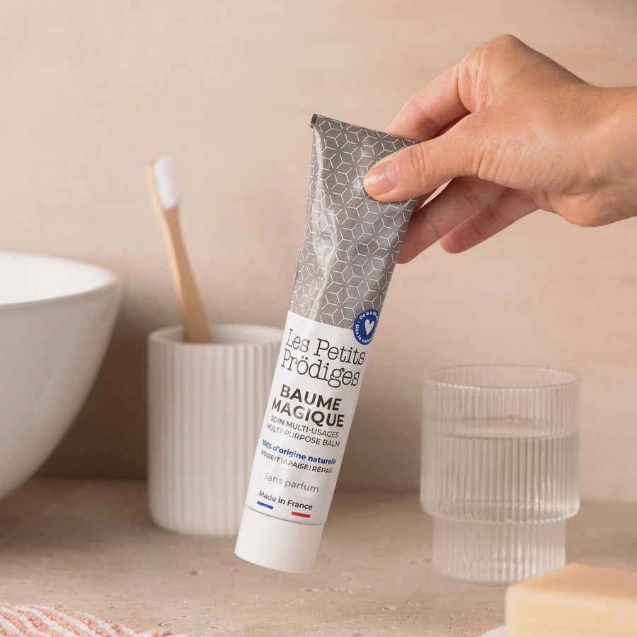 Baume onctueux naturel en tube remplace 10 produits de la salle de bain