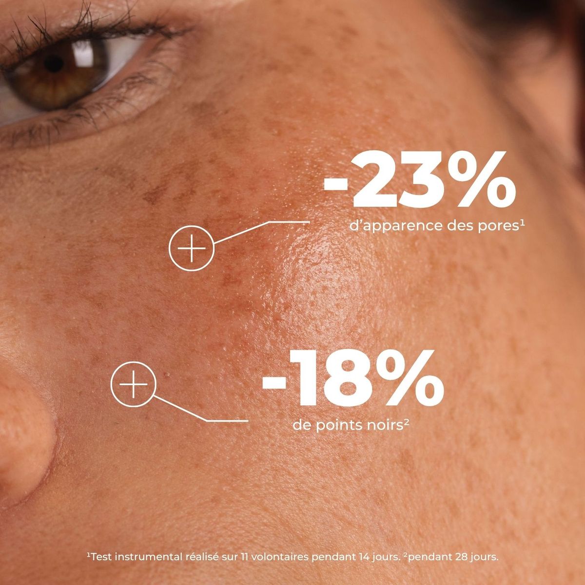 Gros plan d'une joue, Masque Exfoliant Régénérant : -23 % d'apparence des pores, -18 % de points noirs